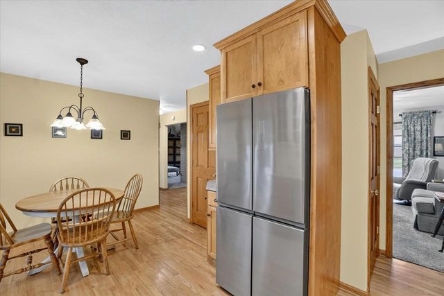 2502 Bradford Avenue, Janesville, WI 53545