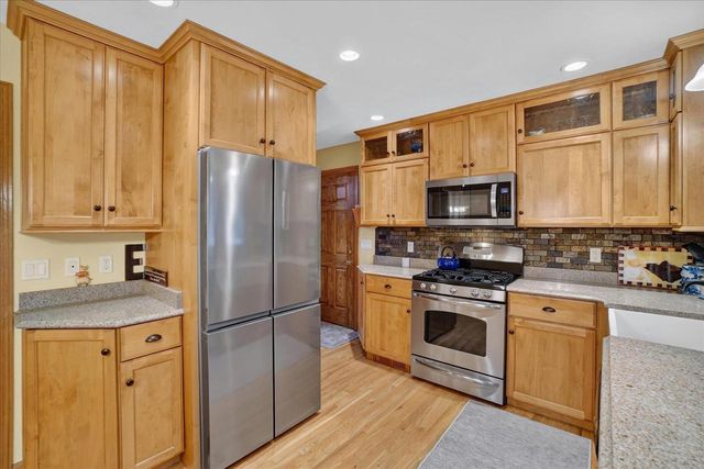 2502 Bradford Avenue, Janesville, WI 53545