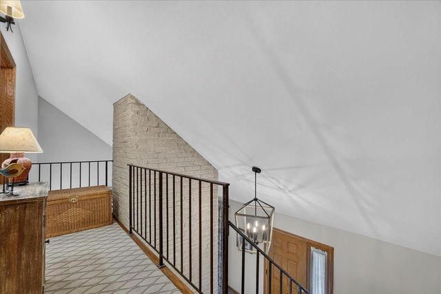 2502 Bradford Avenue, Janesville, WI 53545
