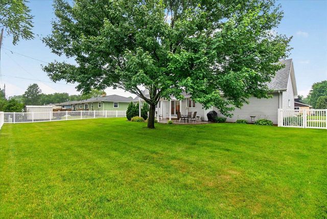 2502 Bradford Avenue, Janesville, WI 53545