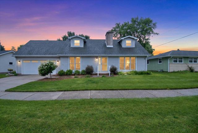 2502 Bradford Avenue, Janesville, WI 53545