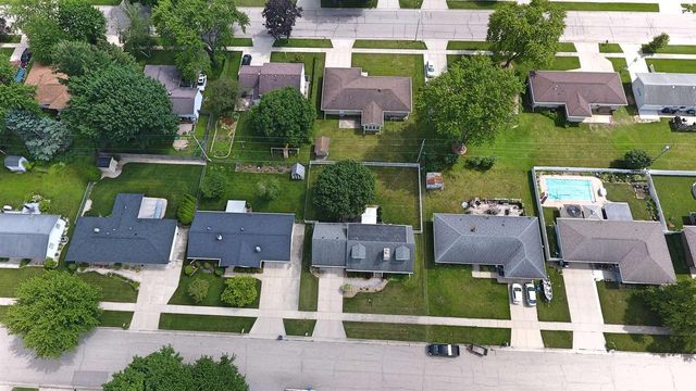 2502 Bradford Avenue, Janesville, WI 53545