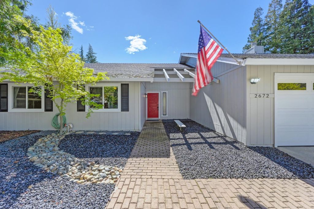 2672 Cambridge Rd, Cameron Park, CA 95682