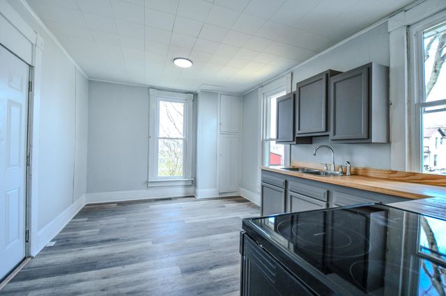 327 N Walnut Avenue 327 N Walnut Avenue, Sidney, OH 45365