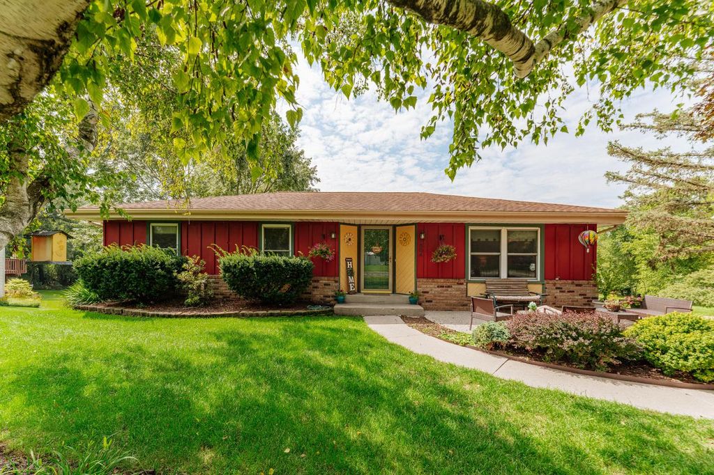 504 Ryan AVENUE, Burlington, WI 53105