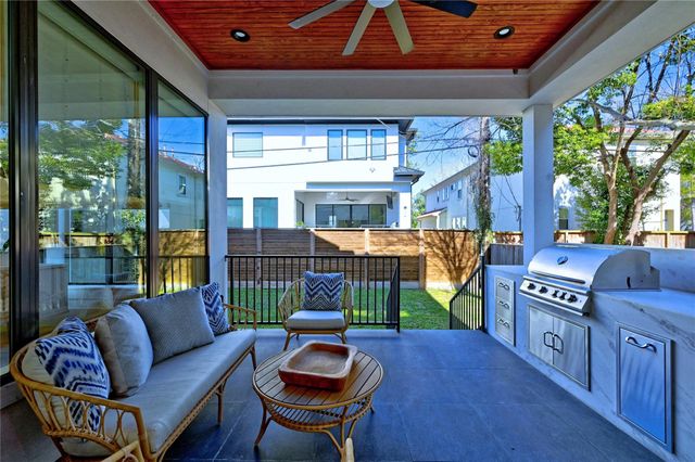 4602 Mimosa Drive, Bellaire, TX 77401