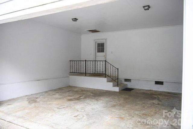 616 Pineview Lakes Road, Chester, SC 29706