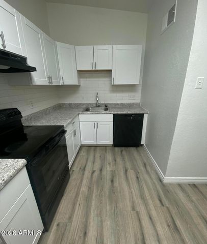 2580 S Yavapai Road 2, Apache Junction, AZ 85119