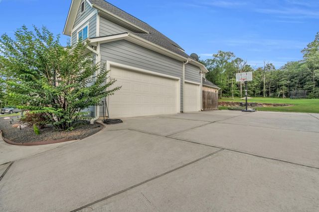 14702 Topaz Court, Willis, TX 77378