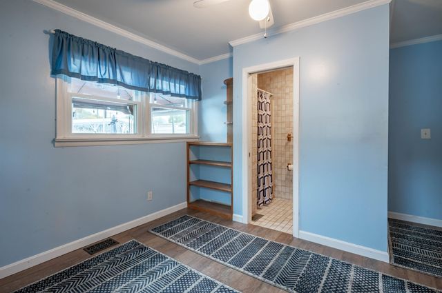 40 Grand Avenue, Nashua, NH 03060