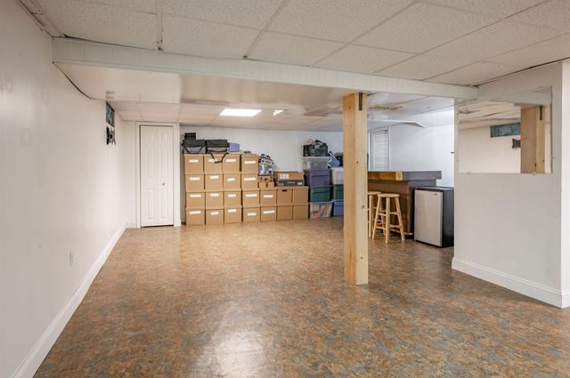 40 Grand Avenue, Nashua, NH 03060