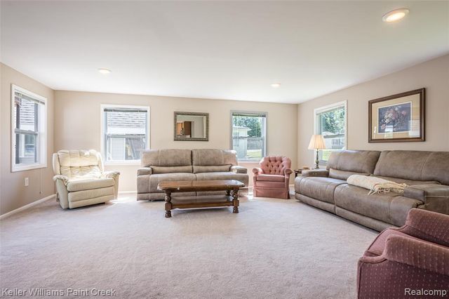 1379 Sioux Street, Gladwin, MI 48624
