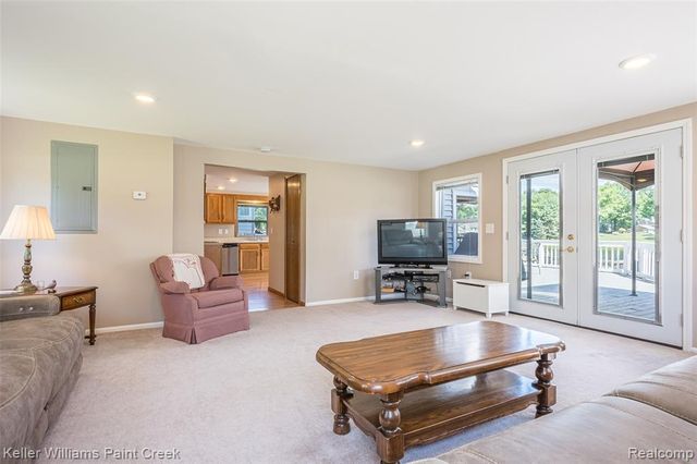 1379 Sioux Street, Gladwin, MI 48624