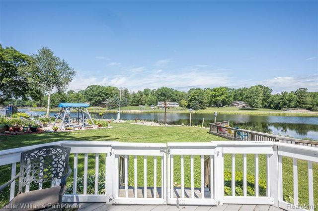 1379 Sioux Street, Gladwin, MI 48624