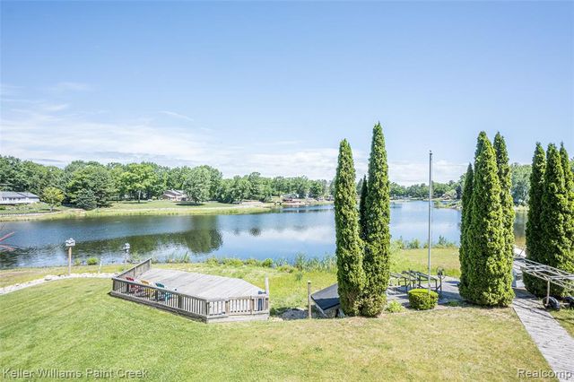 1379 Sioux Street, Gladwin, MI 48624