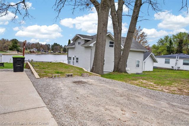 1379 Sioux Street, Gladwin, MI 48624