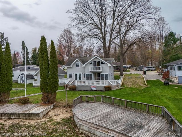 1379 Sioux Street, Gladwin, MI 48624
