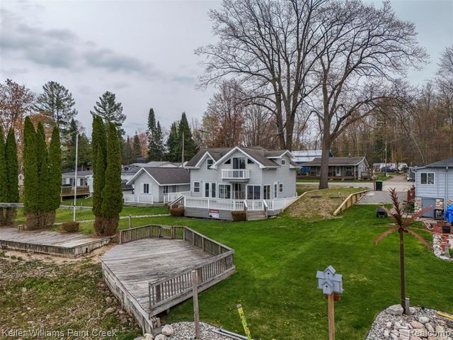 1379 Sioux Street, Gladwin, MI 48624