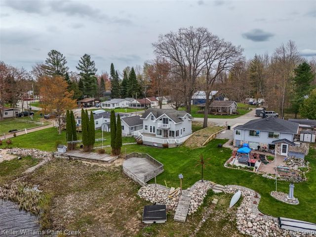 1379 Sioux Street, Gladwin, MI 48624