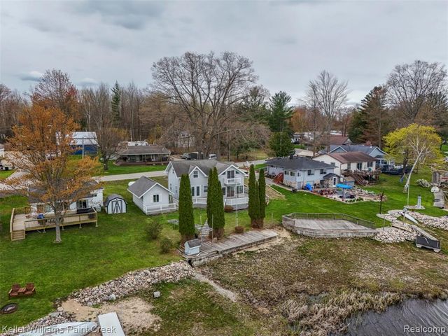 1379 Sioux Street, Gladwin, MI 48624