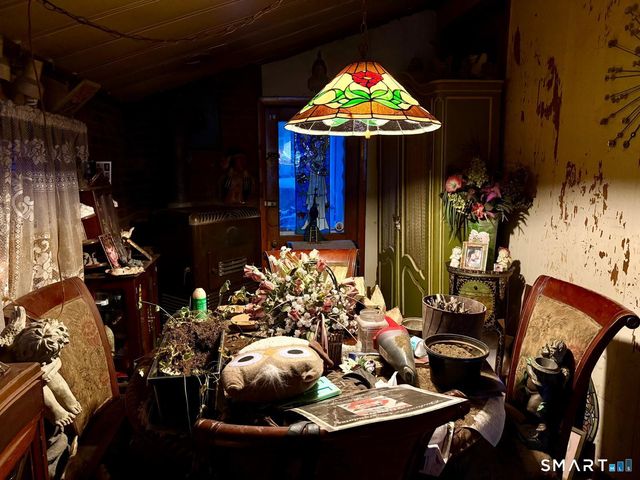 464 Lopus Road, Beacon Falls, CT 06403