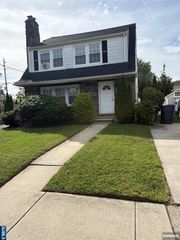 10 Carlisle Street, Bergenfield, NJ 07621