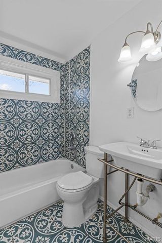 10500 Prestwick Drive, Unincorporated, MO 63137