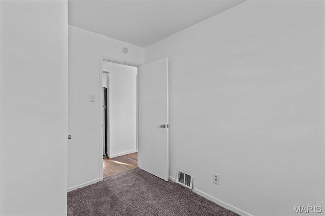 10500 Prestwick Drive, Unincorporated, MO 63137