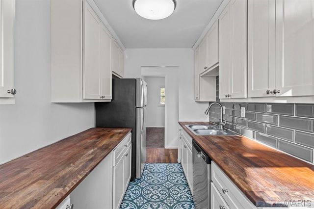 10500 Prestwick Drive, Unincorporated, MO 63137