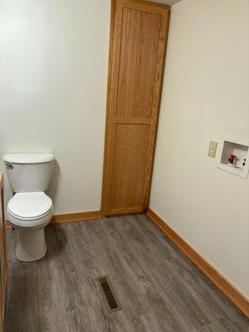 73 N Main Street, Utica, OH 43080