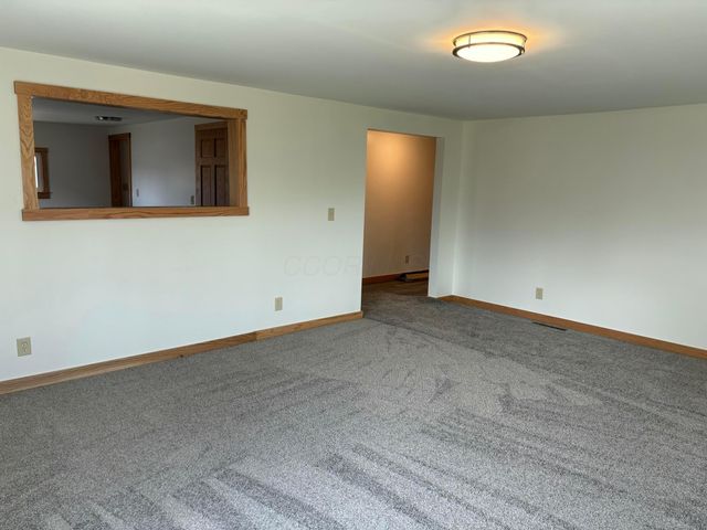 73 N Main Street, Utica, OH 43080