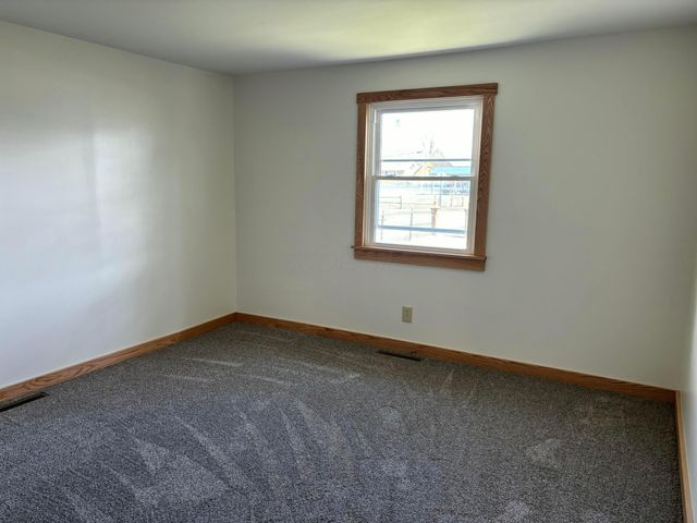 73 N Main Street, Utica, OH 43080