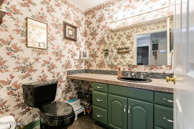 311 Country Club Drive, Edenton, NC 27932
