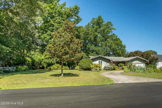 311 Country Club Drive, Edenton, NC 27932