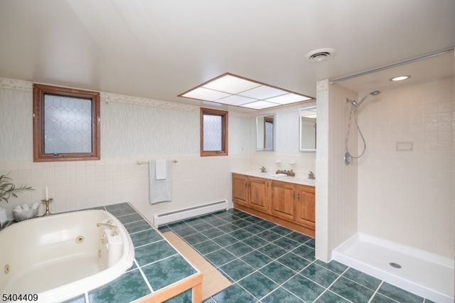 49 Ketcham Rd, Independence Twp., NJ 07840