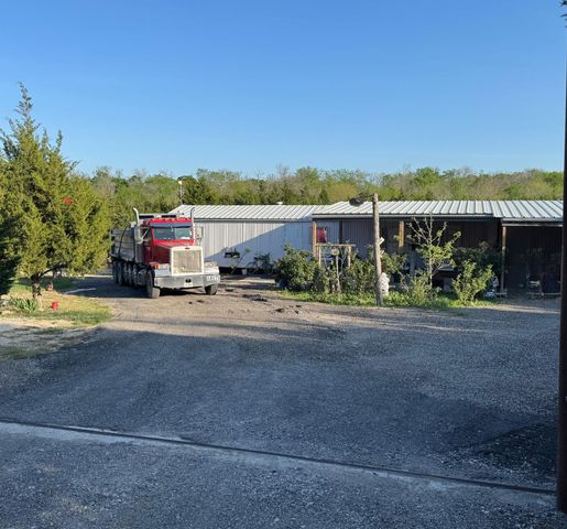 1425 Hunsucker Road, Palmer, TX 75152