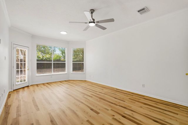 1925 Lori Court, Seabrook, TX 77586