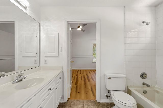 1925 Lori Court, Seabrook, TX 77586