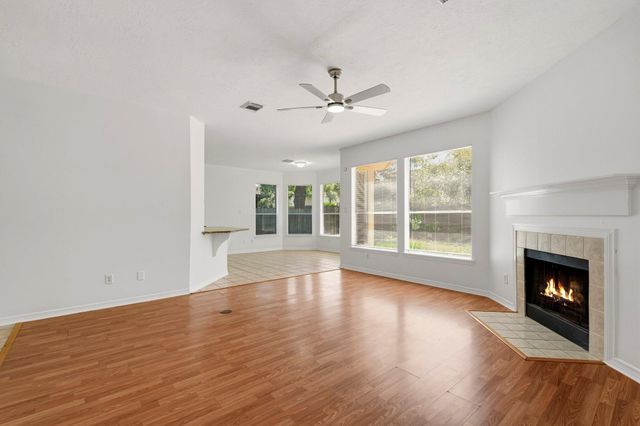 1925 Lori Court, Seabrook, TX 77586