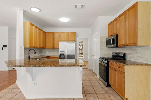 1925 Lori Court, Seabrook, TX 77586