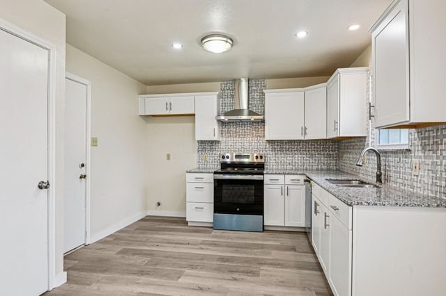 832 Cross Timbers Drive, Fort Worth, TX 76108