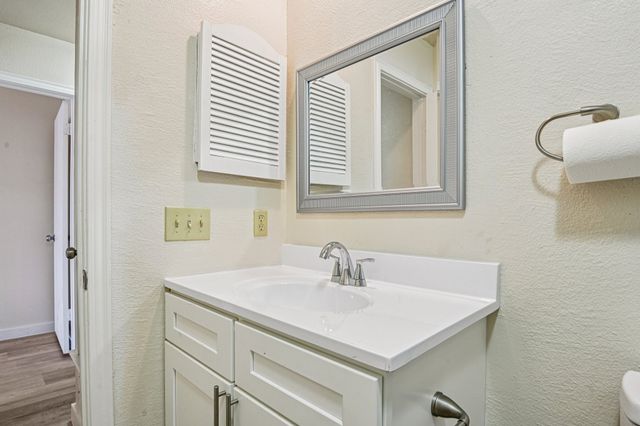 832 Cross Timbers Drive, Fort Worth, TX 76108