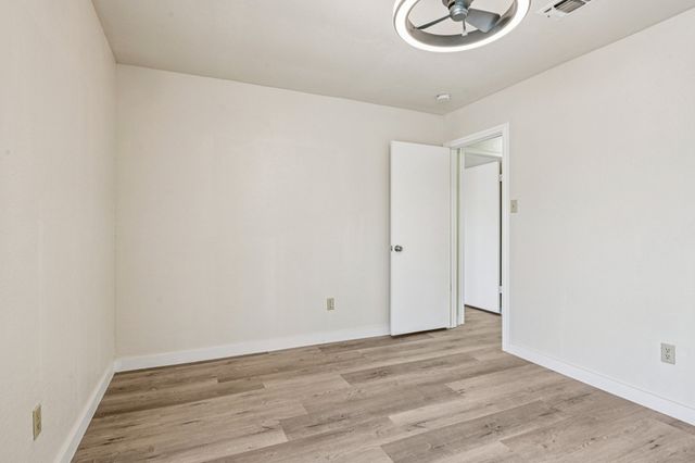 832 Cross Timbers Drive, Fort Worth, TX 76108