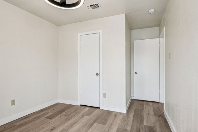 832 Cross Timbers Drive, Fort Worth, TX 76108