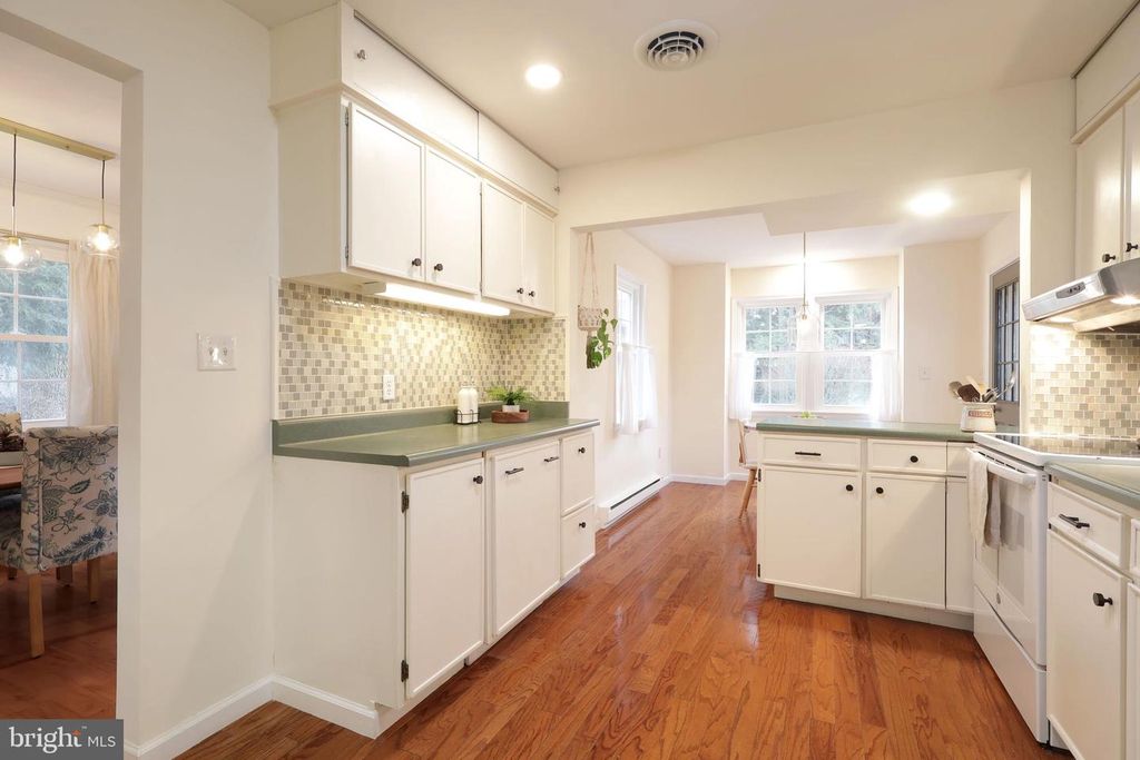 Image 22 of property listing at 1282 SMITHFIELD ST, State College, PA 16801