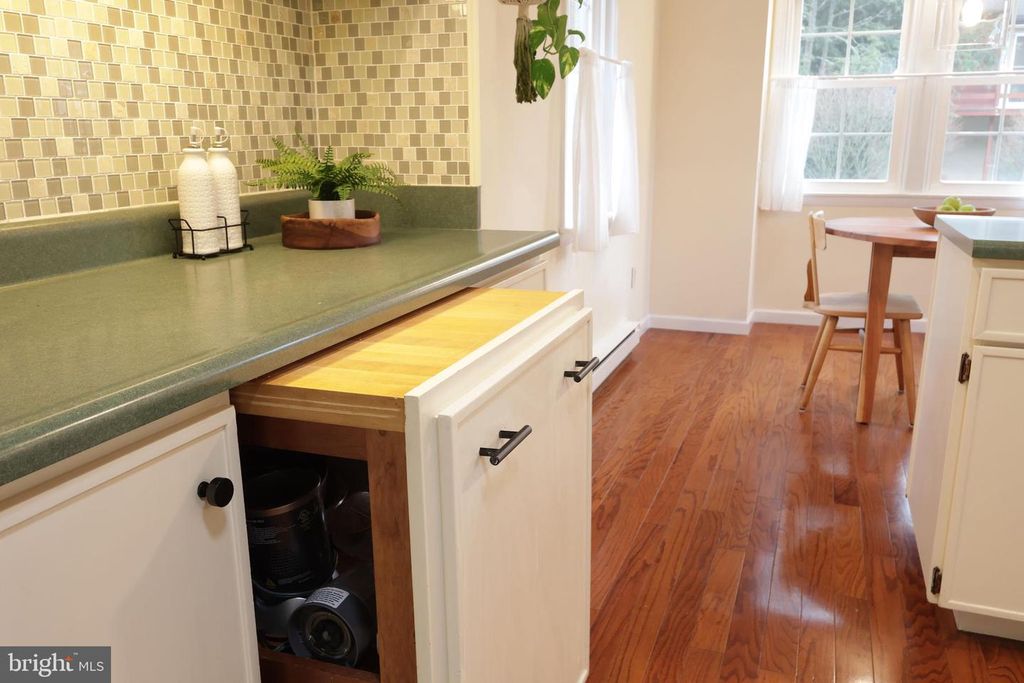 Image 23 of property listing at 1282 SMITHFIELD ST, State College, PA 16801