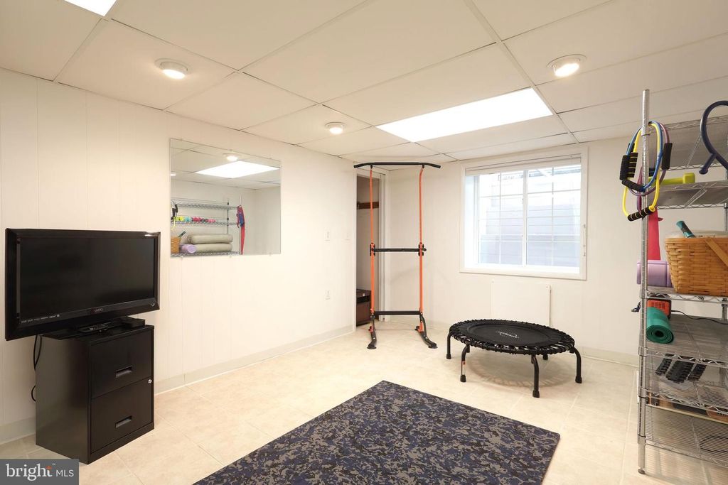 Image 41 of property listing at 1282 SMITHFIELD ST, State College, PA 16801