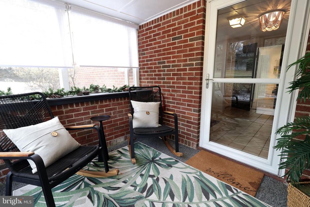 Image 5 of property listing at 1282 SMITHFIELD ST, State College, PA 16801