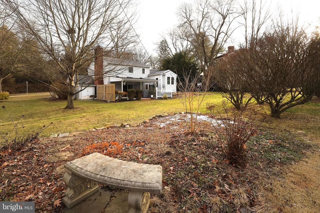 Image 51 of property listing at 1282 SMITHFIELD ST, State College, PA 16801