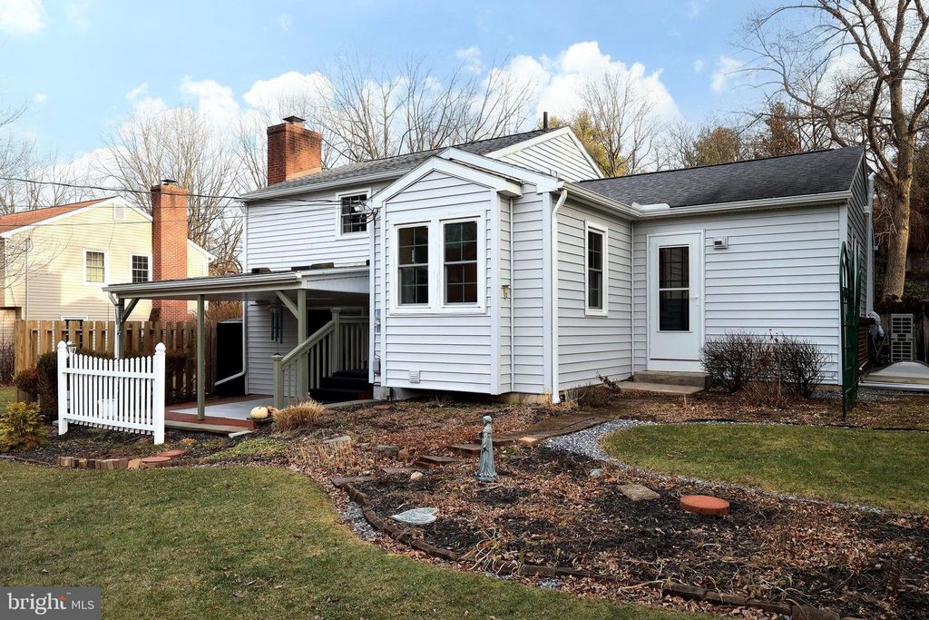 Image 52 of property listing at 1282 SMITHFIELD ST, State College, PA 16801